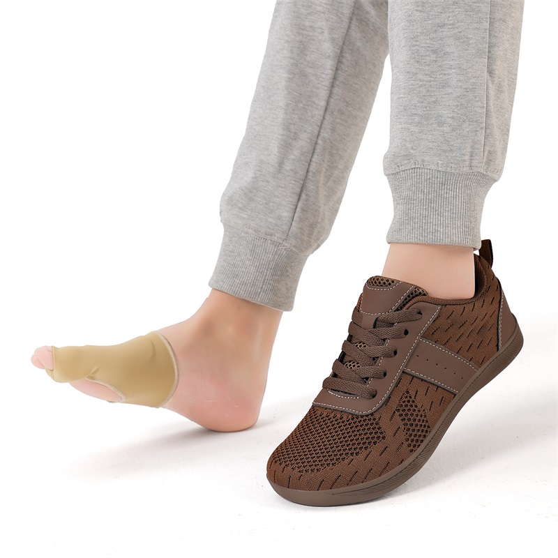 Sepatu Sneakers Unisex dengan  - Sneaker Box ulasan dan harga