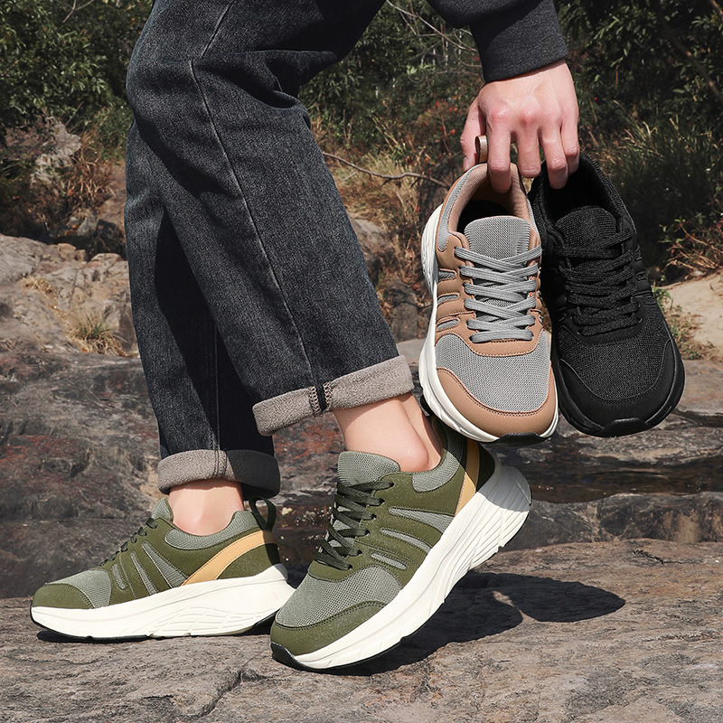 Sepatu Sneakers Pria dengan Ru - Sneaker Box ulasan dan harga